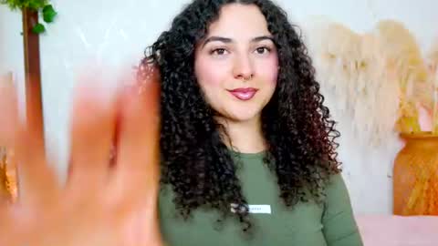 Merida Bell online show from July 28, 9:58 pm