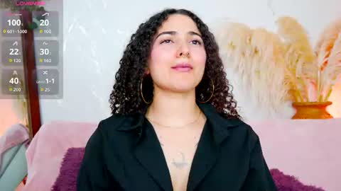 Merida Bell online show from July 25, 1:23 am