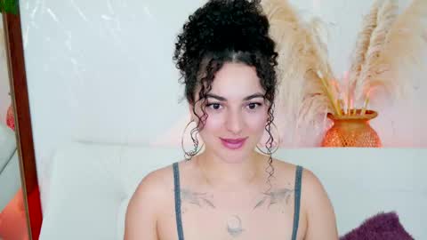 Merida Bell online show from June 9, 10:42 pm