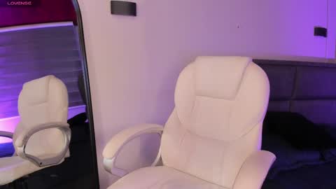 Merida  online show from February 25, 10:48 am