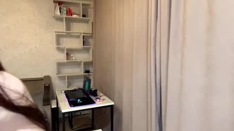 Snapshot of meridethvilca chatting on October 13, 7:16 pm Rina online show from October 13, 7:16 pm