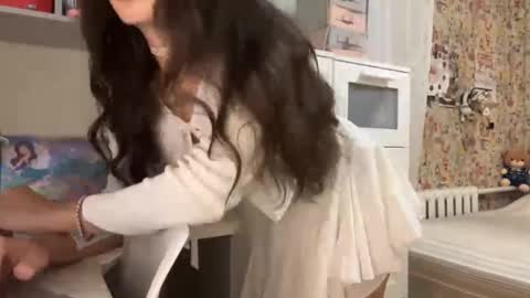 Enni online show from November 14, 6:52 pm