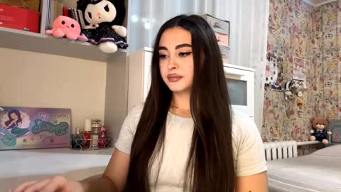 Enni online show from November 17, 5:02 pm