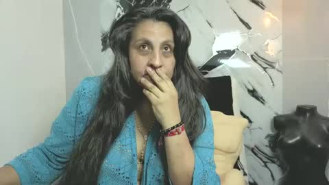 Snapshot of merlyna_goldens chatting on October 11, 2:38 am My next birthday is December 11th. online show from October 11, 2:38 am