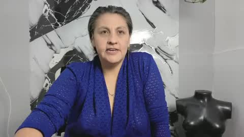 Snapshot of merlyna_goldens chatting on September 27, 1:13 am My next birthday is December 11th. online show from September 27, 1:13 am