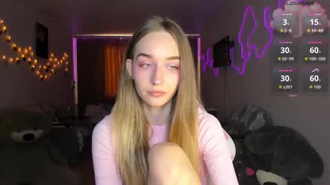 Sara online show from March 22, 12:00 pm