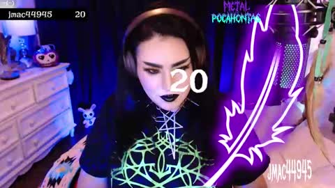 Snapshot of metalpocahotass chatting on September 29, 11:54 pm MetalPocahotass online show from September 29, 11:54 pm