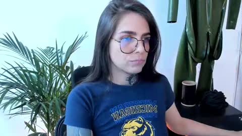 Meurif online show from October 4, 7:18 pm