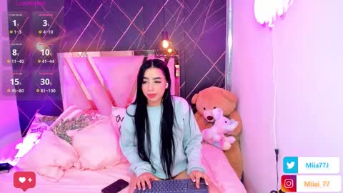 Mia online show from December 22, 2:58 am