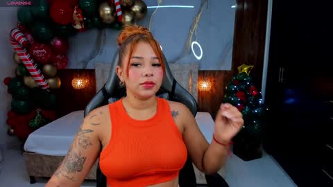 Snapshot of mia_18v chatting on December 30, 6:38 pm Violett online show from December 30, 6:38 pm