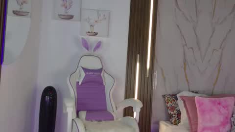 Snapshot of mia__099 chatting on September 13, 7:11 pm Mia Blonde online show from September 13, 7:11 pm