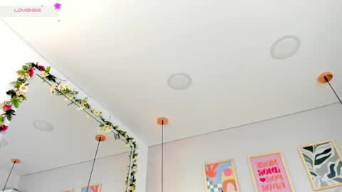 mia__bailey_ online show from April 22, 3:03 am