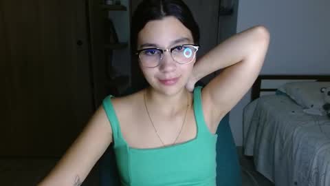 Mia online show from March 20, 4:39 am