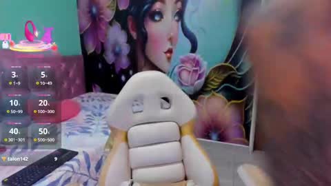 Snapshot of mia_bigtits_17 chatting on September 26, 12:08 am Mia online show from September 26, 12:08 am