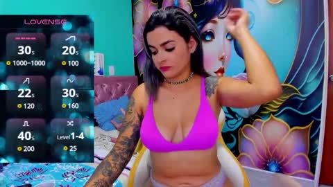 Snapshot of mia_bigtits_17 chatting on December 11, 2:41 am Mia online show from December 11, 2:41 am