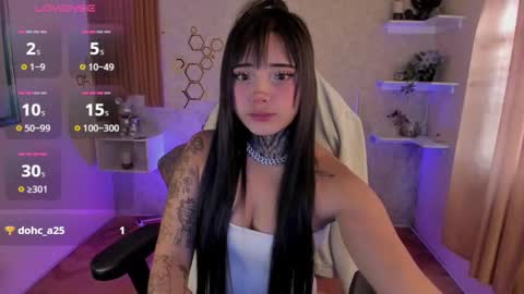 Mia online show from September 19, 4:06 pm