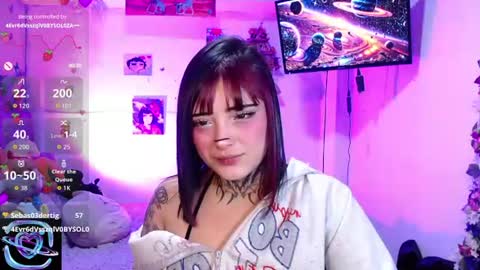 Mia online show from July 25, 7:26 am