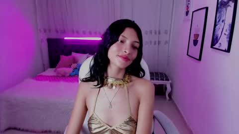 Mia online show from November 10, 9:21 pm