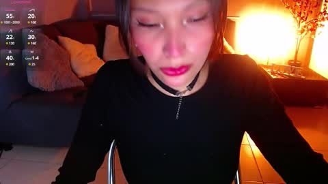 Snapshot of mia_collens_ chatting on January 13, 1:34 am MIA online show from January 13, 1:34 am