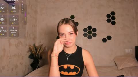 Snapshot of mia_com chatting on September 16, 2:25 pm Mia next stream Thursday 1400 UTC1 Friday 1400 UTC1 online show from September 16, 2:25 pm
