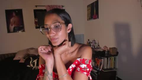 Mia Sandoval online show from March 26, 1:02 pm