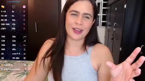 Mia online show from March 6, 3:01 am