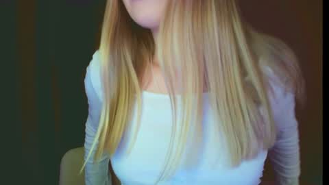 Mia online show from January 21, 8:11 pm