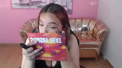 Mia online show from October 9, 12:31 pm