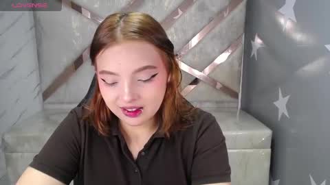 Mia online show from April 22, 1:30 pm