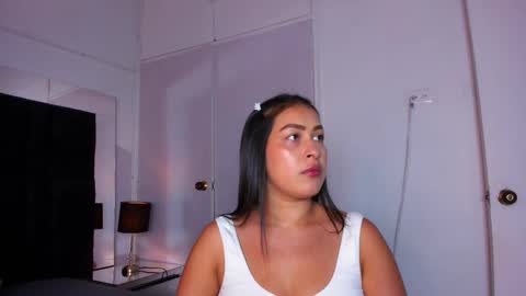 Snapshot of mia_garcia2 chatting on February 19, 8:52 pm MIA online show from February 19, 8:52 pm