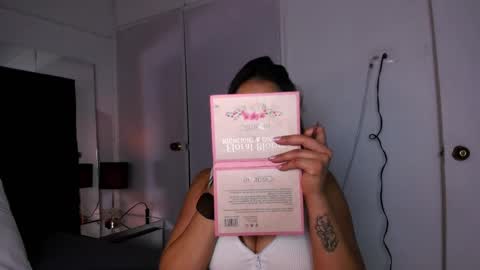 Snapshot of mia_garcia2 chatting on February 24, 9:09 pm MIA online show from February 24, 9:09 pm