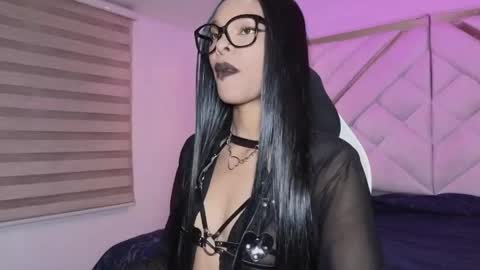 Mia online show from April 25, 3:42 am