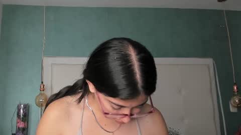 mia online show from July 8, 1:35 pm