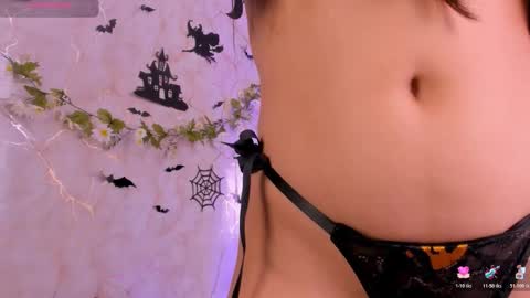 Mia online show from October 20, 3:26 pm