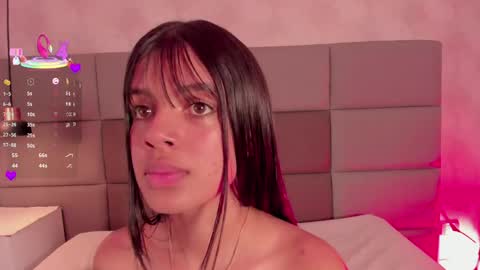 Mia online show from April 25, 1:41 pm