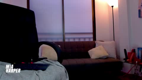 Mia online show from October 30, 10:11 pm