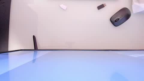    online show from November 4, 12:10 pm