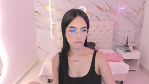    online show from October 8, 12:31 pm