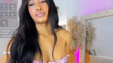 Snapshot of mia_juicy_ chatting on September 30, 11:09 pm mia_juicy_ online show from September 30, 11:09 pm