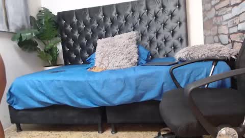 Snapshot of mia_kleim chatting on January 14, 11:48 pm MIA KLEIM online show from January 14, 11:48 pm