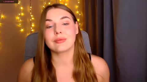 mia_lemm online show from October 3, 8:52 am