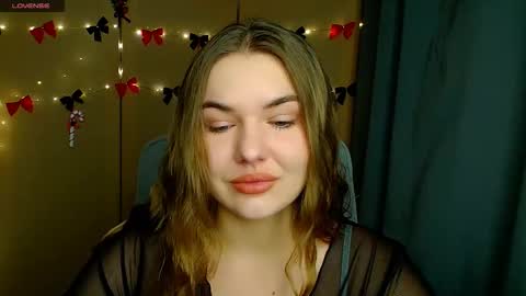 mia_lemm online show from December 2, 8:16 am