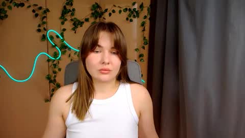 mia_lemm online show from April 27, 6:43 am