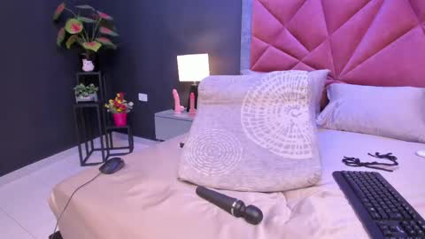 MIA  online show from June 8, 1:28 am