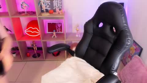 MIA online show from January 19, 12:45 pm