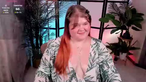 Sweet Mia online show from July 28, 6:42 pm