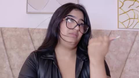 mia_parker25 online show from September 16, 1:52 pm