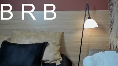 mia_quinn__ online show from June 11, 12:32 am