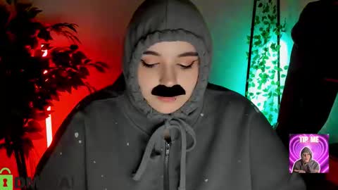 Mia online show from March 6, 12:39 am