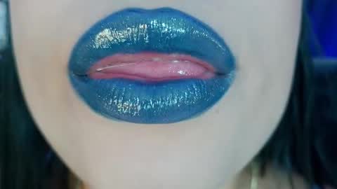 Mia online show from March 8, 2:04 am